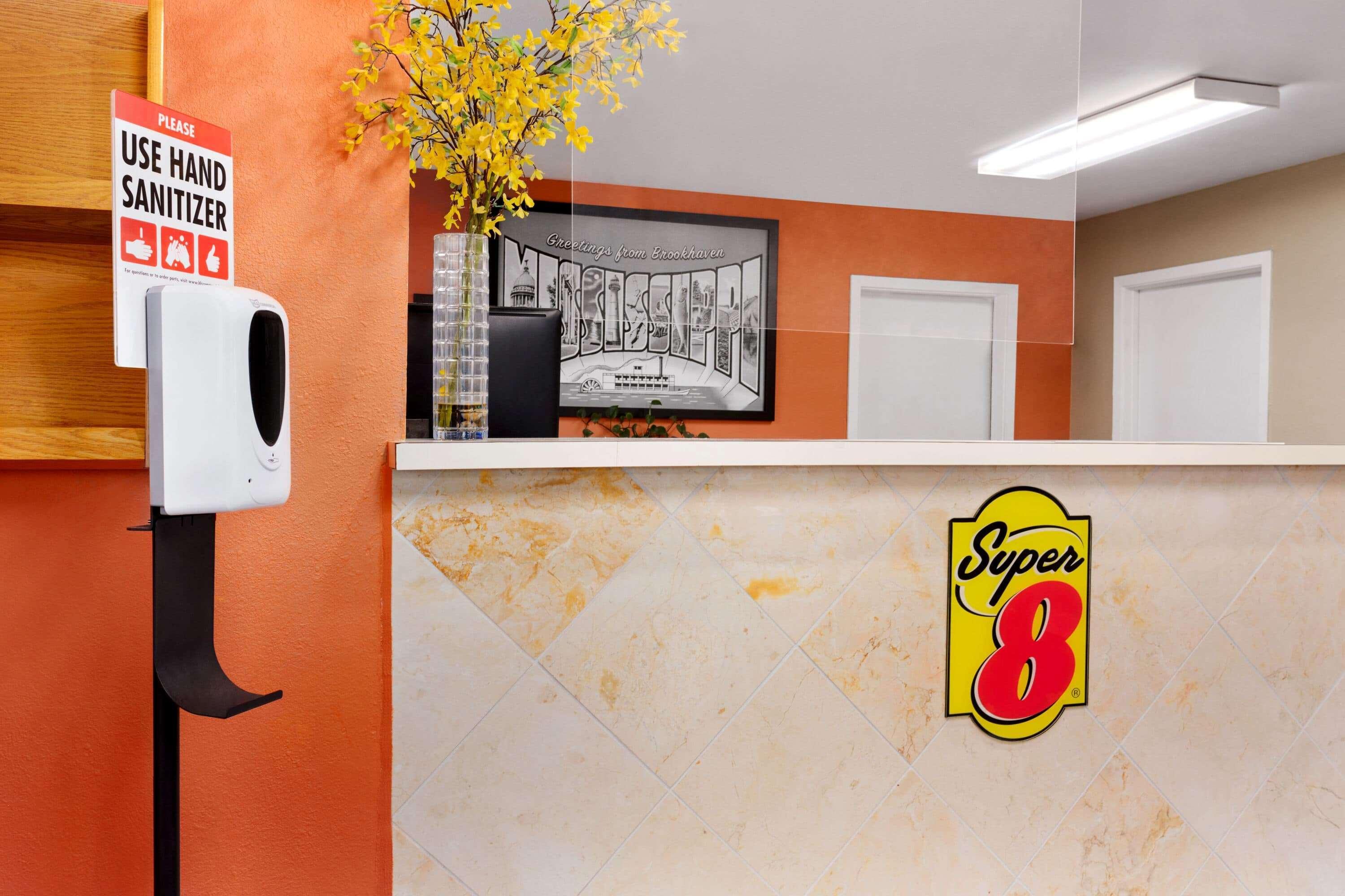 Super 8 By Wyndham Brookhaven Hotel Екстериор снимка