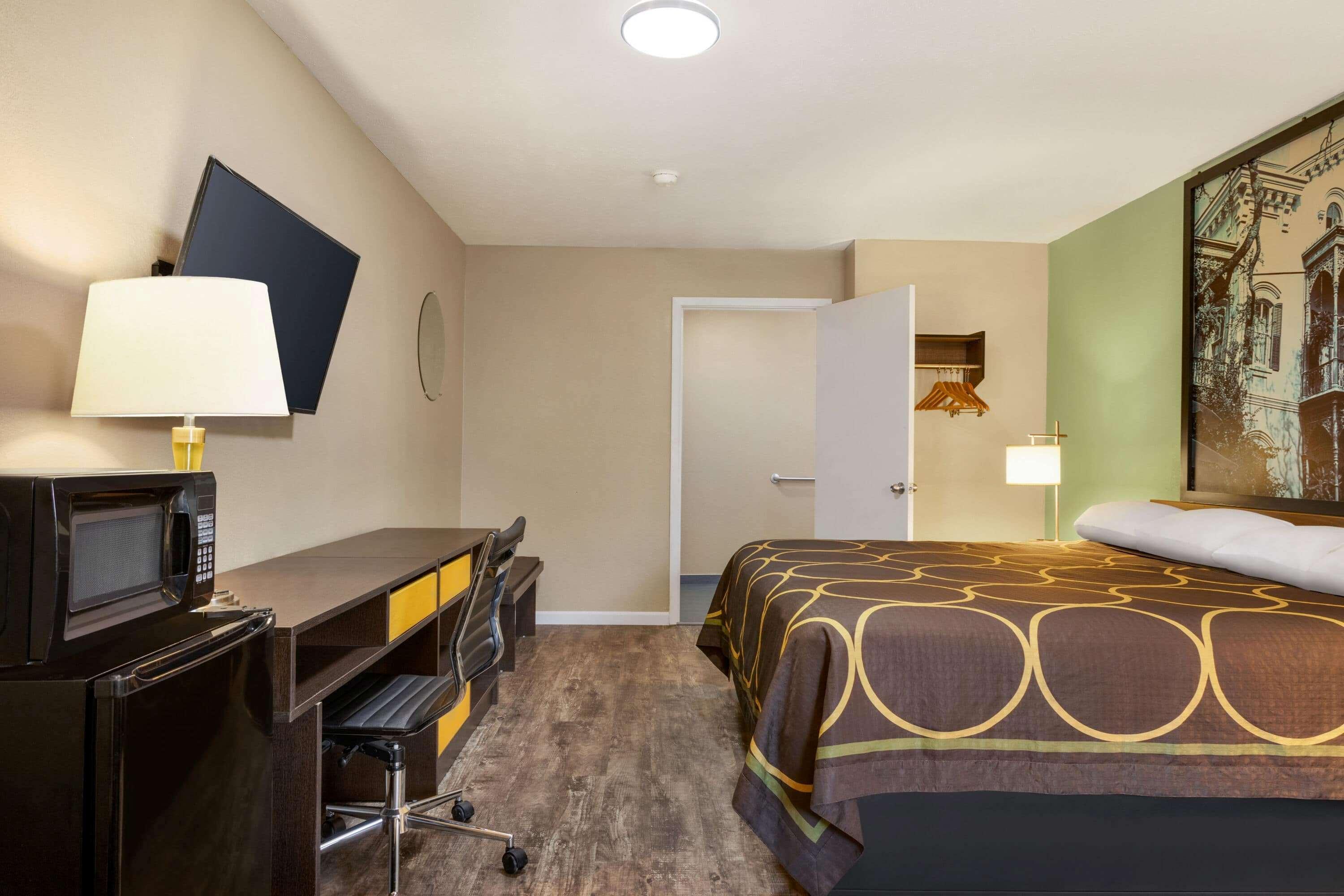 Super 8 By Wyndham Brookhaven Hotel Екстериор снимка